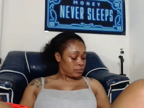 alexiaao9 online show from April 2026 03:13:01 AM