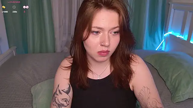 Evahadson online show from March 2025 11:03:02 PM