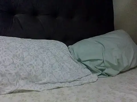 cute-marianna online show from September 2025 03:56:01 PM