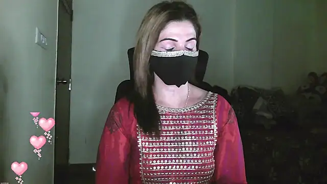 Snapshot of Cute_Sonii chatting on April 2026 11:11:01 AM Cute Sonii online show from April 2026 11:11:01 AM