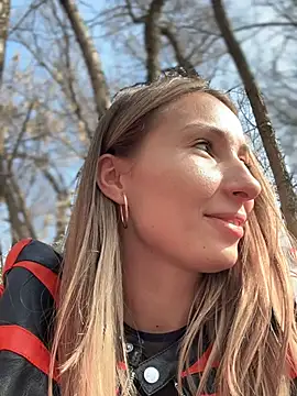 Snapshot of YOUR-KARINA chatting on March 2025 08:55:02 AM YOUR-KARINA online show from March 2025 08:55:02 AM