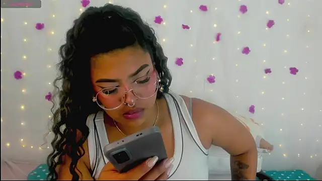 moana taylor online show from September 2025 11:48:01 AM