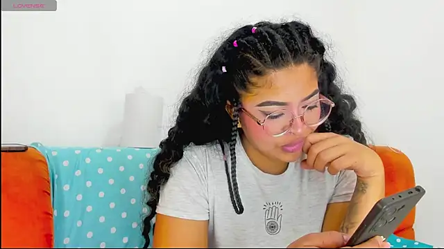 moana taylor online show from April 2026 12:38:02 PM