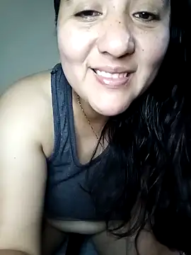 Snapshot of Gatubela212 chatting on April 2026 02:59:01 AM Gatubela212 online show from April 2026 02:59:01 AM