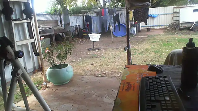 Snapshot of herbie010666 chatting on August 2026 04:22:01 AM herbie010666 online show from August 2026 04:22:01 AM