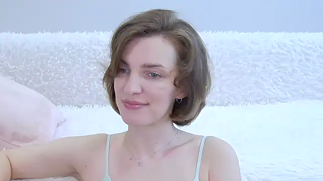 Snapshot of Beauty_Alex chatting on May 2026 02:39:01 AM Beauty Alex online show from May 2026 02:39:01 AM