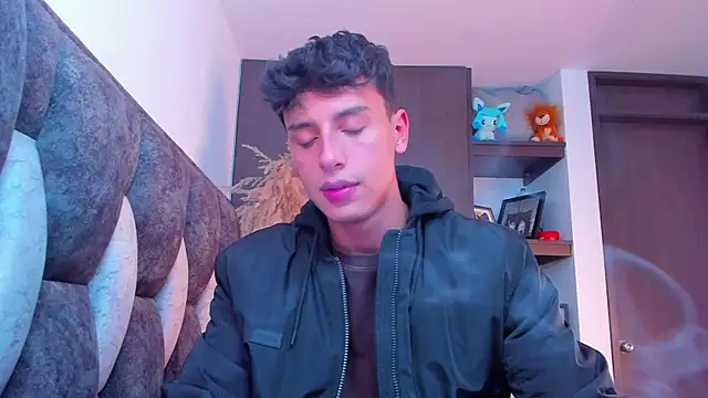 Snapshot of I_Gabriel chatting on December 2024 01:18:01 AM I Gabriel online show from December 2024 01:18:01 AM