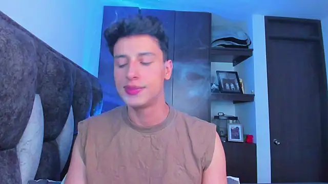 Snapshot of I_Gabriel chatting on January 2025 09:04:02 PM I Gabriel online show from January 2025 09:04:02 PM