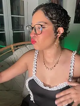 Lauyako online show from July 2026 06:15:01 PM