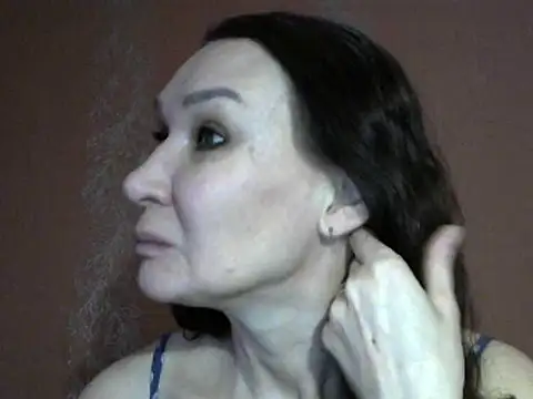 Snapshot of PrettyAndWild chatting on February 2025 10:30:02 AM PrettyAndWild online show from February 2025 10:30:02 AM