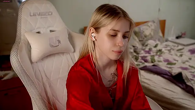 ho1yho1e online show from March 2026 07:18:02 PM