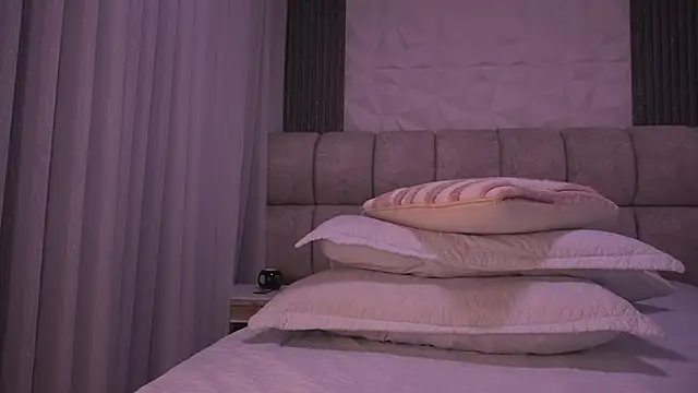 katy rioss online show from April 2026 12:01:01 PM