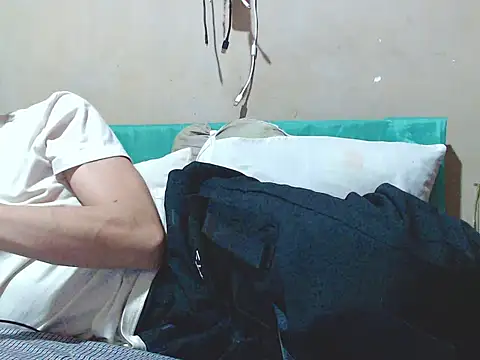 Snapshot of Latinopervs chatting on March 2026 05:57:02 AM Latinopervs online show from March 2026 05:57:02 AM