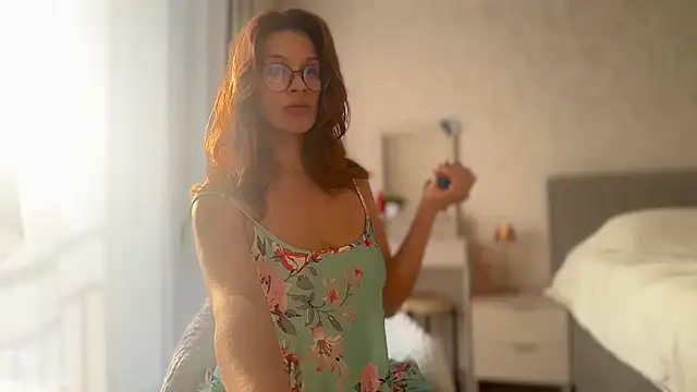 Butterfly-  online show from November 2025 04:23:02 AM