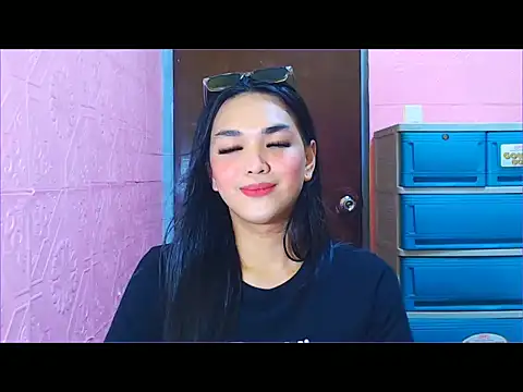 WONDERWOMAN2023 online show from November 2025 07:57:01 PM