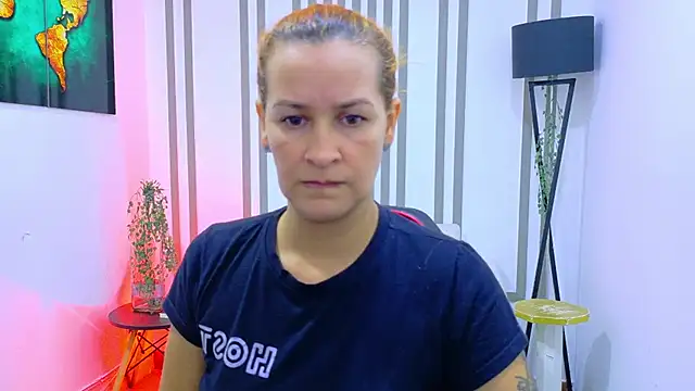 Britney taylor  online show from November 2025 10:21:02 PM