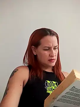 Britney taylor  online show from November 2025 08:41:02 PM