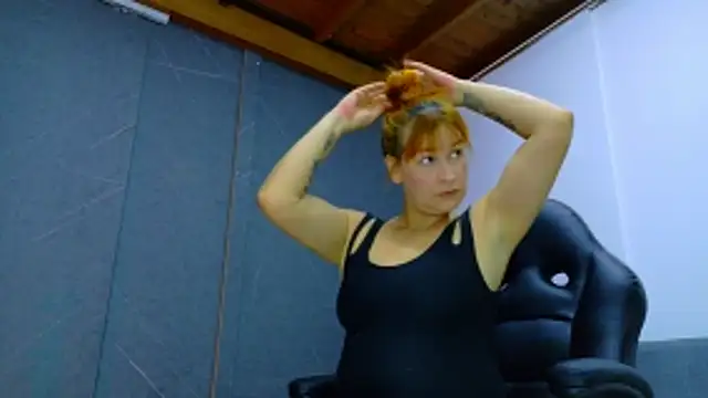 Britney taylor  online show from February 2026 07:20:01 PM