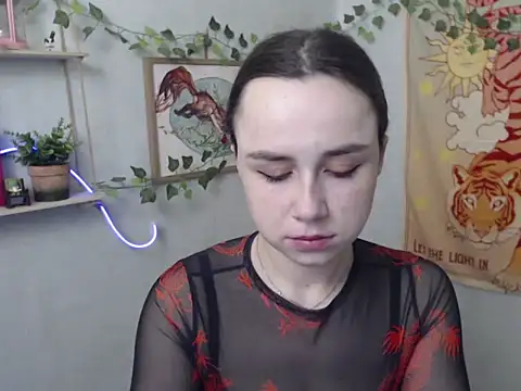 Snapshot of VeryVeryVeryShy_ chatting on April 2026 05:52:01 AM VeryVeryVeryShy online show from April 2026 05:52:01 AM