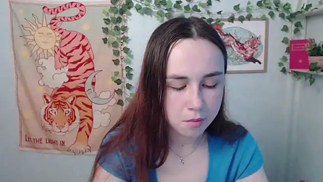 Snapshot of VeryVeryVeryShy_ chatting on June 2026 05:53:01 AM VeryVeryVeryShy online show from June 2026 05:53:01 AM