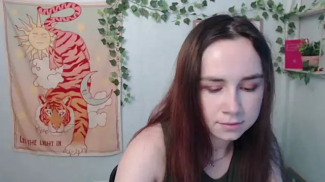 Snapshot of VeryVeryVeryShy_ chatting on June 2026 05:35:02 AM VeryVeryVeryShy online show from June 2026 05:35:02 AM