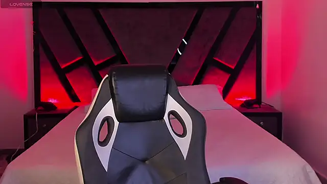 AndyWiilliams online show from February 2026 09:43:01 PM