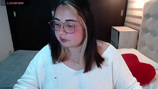 yini angel online show from July 2026 02:47:02 AM