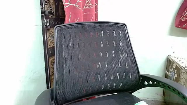 sweet-alia online show from November 2025 02:05:01 PM