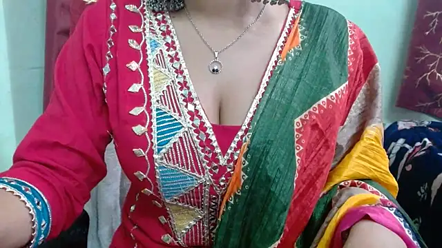 sweet-alia online show from February 2026 10:13:02 AM