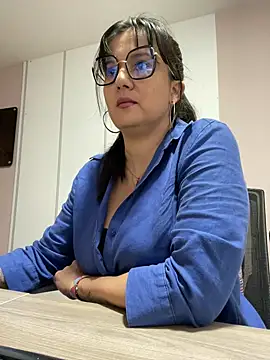 SWEETLILY18 online show from February 2025 11:21:02 AM