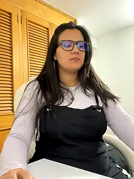 SWEETLILY18 online show from October 2025 09:44:02 PM