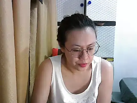 crizzybel online show from October 2025 05:52:01 AM