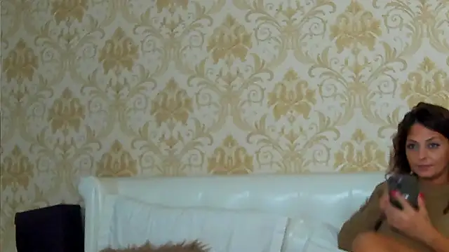 GiannaElliss online show from January 2025 06:06:01 AM