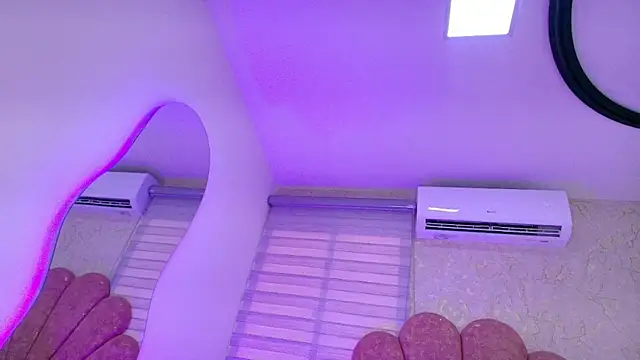 leon gaby online show from November 2025 07:24:02 PM