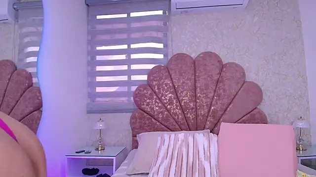 leon gaby online show from December 2025 07:20:01 PM