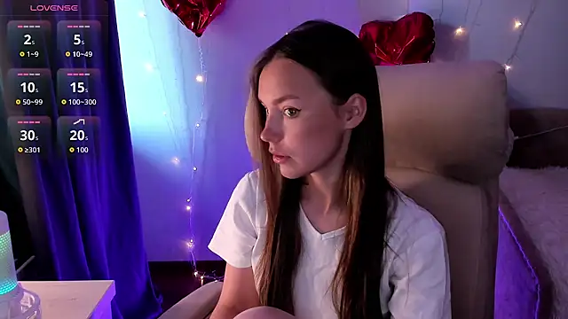 Snapshot of AliceOrlova chatting on May 2026 11:27:02 AM AliceOrlova online show from May 2026 11:27:02 AM