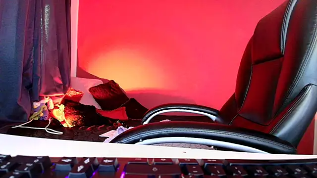 lulubigtitts1 online show from April 2026 03:12:01 PM