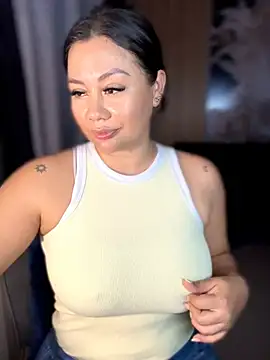 Snapshot of ValeryGrey chatting on May 2026 11:54:02 PM ValeryGrey online show from May 2026 11:54:02 PM