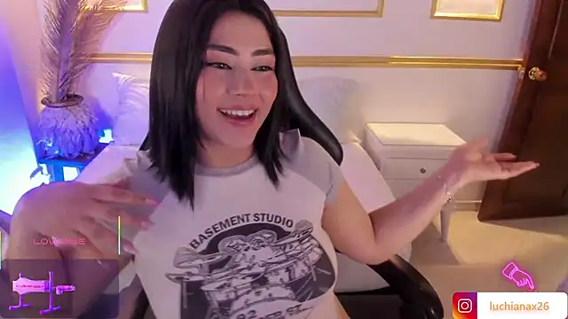 lucy26  online show from March 2025 05:18:02 AM