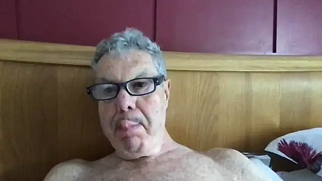 Snapshot of Oldpistolpete chatting on May 2026 08:41:01 AM Oldpistolpete online show from May 2026 08:41:01 AM