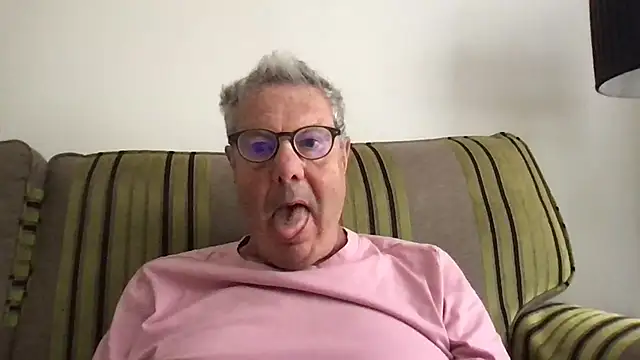 Snapshot of Oldpistolpete chatting on July 2026 11:27:01 AM Oldpistolpete online show from July 2026 11:27:01 AM