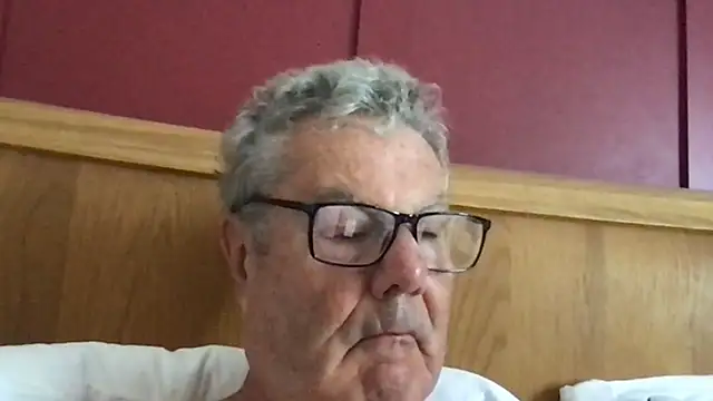 Snapshot of Oldpistolpete chatting on July 2026 08:09:02 AM Oldpistolpete online show from July 2026 08:09:02 AM