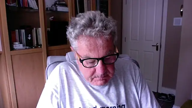 Snapshot of Oldpistolpete chatting on July 2026 09:00:02 AM Oldpistolpete online show from July 2026 09:00:02 AM
