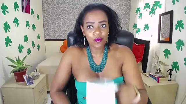 Snapshot of EvaFoxter chatting on March 2026 03:37:02 PM EvaFoxter online show from March 2026 03:37:02 PM