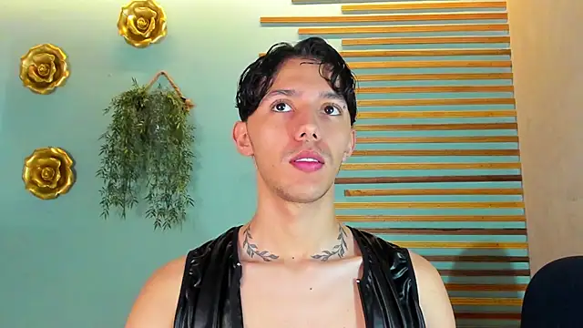 2tommy greg online show from October 2025 07:39:01 AM