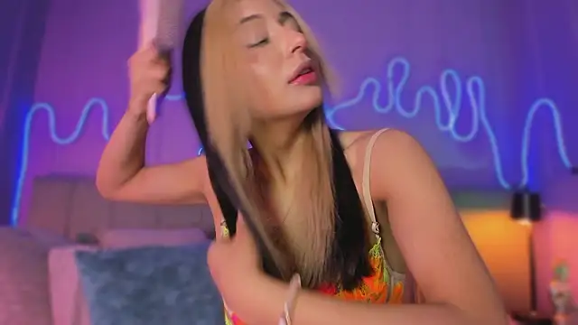 Sofly s online show from February 2026 12:05:02 PM