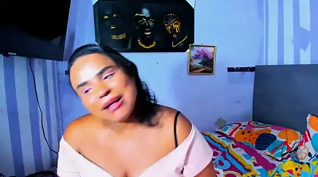 Snapshot of luciana_osorno chatting on February 2025 08:37:02 AM luciana osorno online show from February 2025 08:37:02 AM