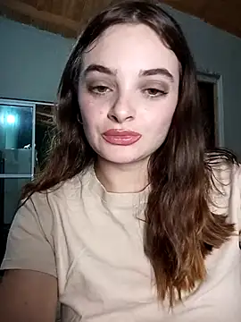 Emmacut online show from April 2026 11:21:02 PM