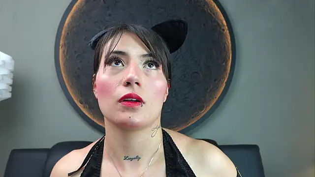 Snapshot of miss_sharlotte18 chatting on October 2025 06:01:01 PM miss sharlotte18 online show from October 2025 06:01:01 PM