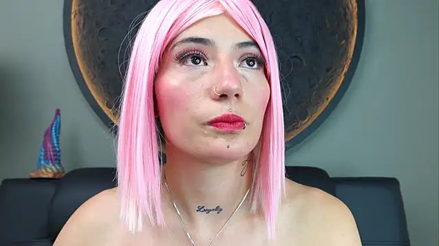 Snapshot of miss_sharlotte18 chatting on October 2025 06:10:02 PM miss sharlotte18 online show from October 2025 06:10:02 PM